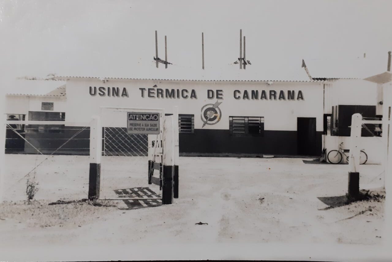 A Usina Térmica de Canarana funcionou por cerca de 20 anos, entre o início da década de 1980 até 2002, quando chegou o primeiro linhão