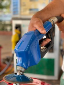 OPioneiro fez nesta quarta-feira (08), levantamento junto aos seis postos da cidade, para registrar o preço dos combustíveis em Canarana.