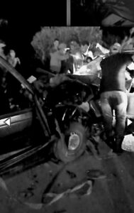Acidentes ocorridos na noite de domingo (16), no mesmo ponto da BR-158, envolveram 5 veículos, deixando 2 mortos e pelo menos 4 feridos.