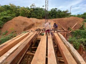 Três novas pontes, sendo duas de concreto e outra de madeira, devem ser liberadas para o tráfego neste mês de dezembro em Canarana.