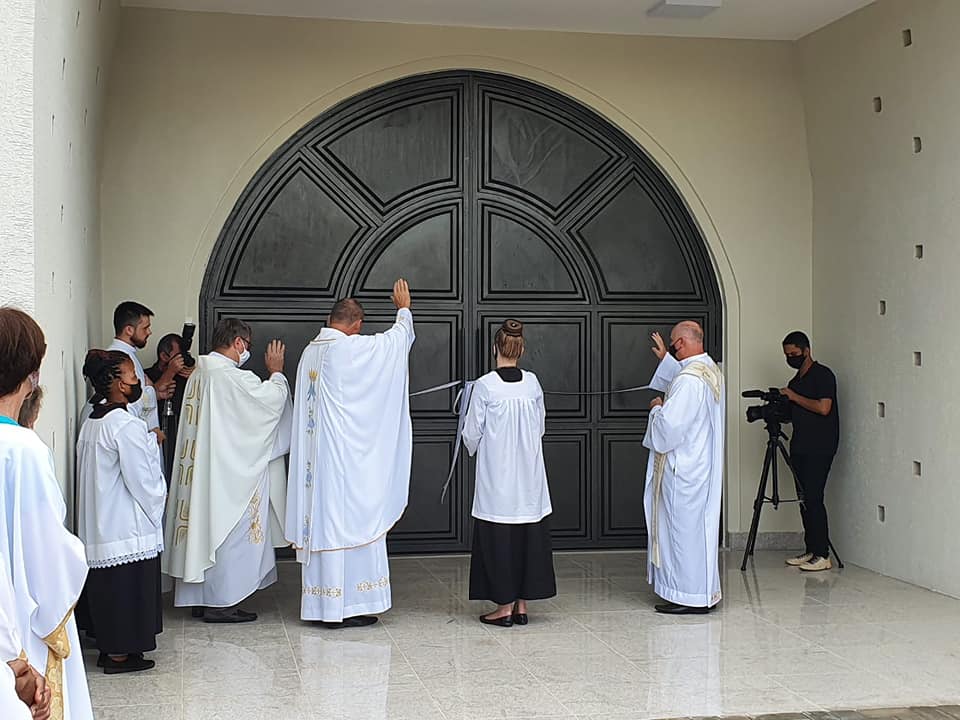 reinauguração Igreja Católica em canarana
