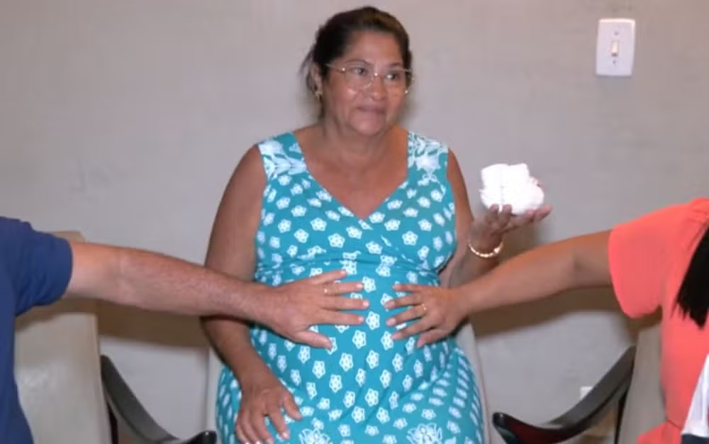 Tia engravida aos 61 anos para que sobrinha realize o sonho de ser mãe - O Pioneiro